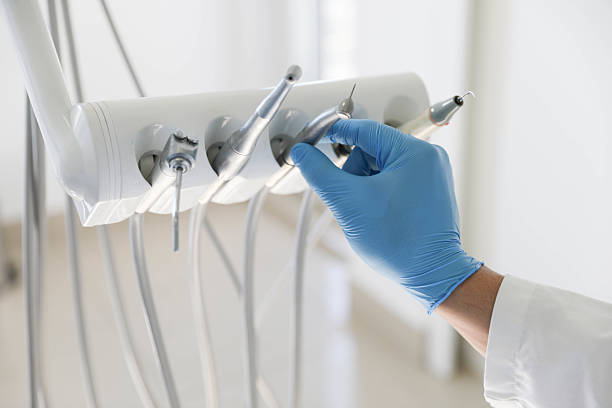 Professional Emergency Dentist technician working in Dutch Island, GA